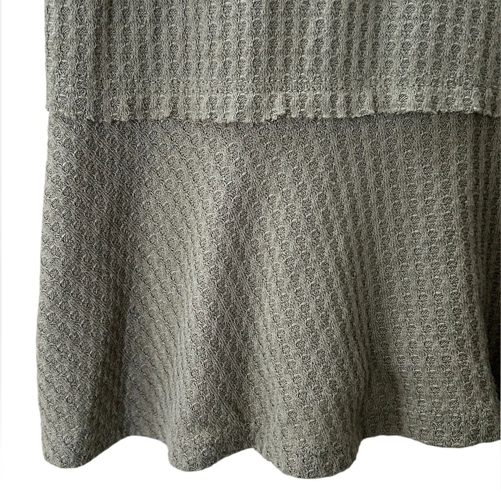 Paper Crane Anthropologie Waffle Knit Thermal Long Sleeve Ruffle Hem Top Size S - Picture 3 of 8